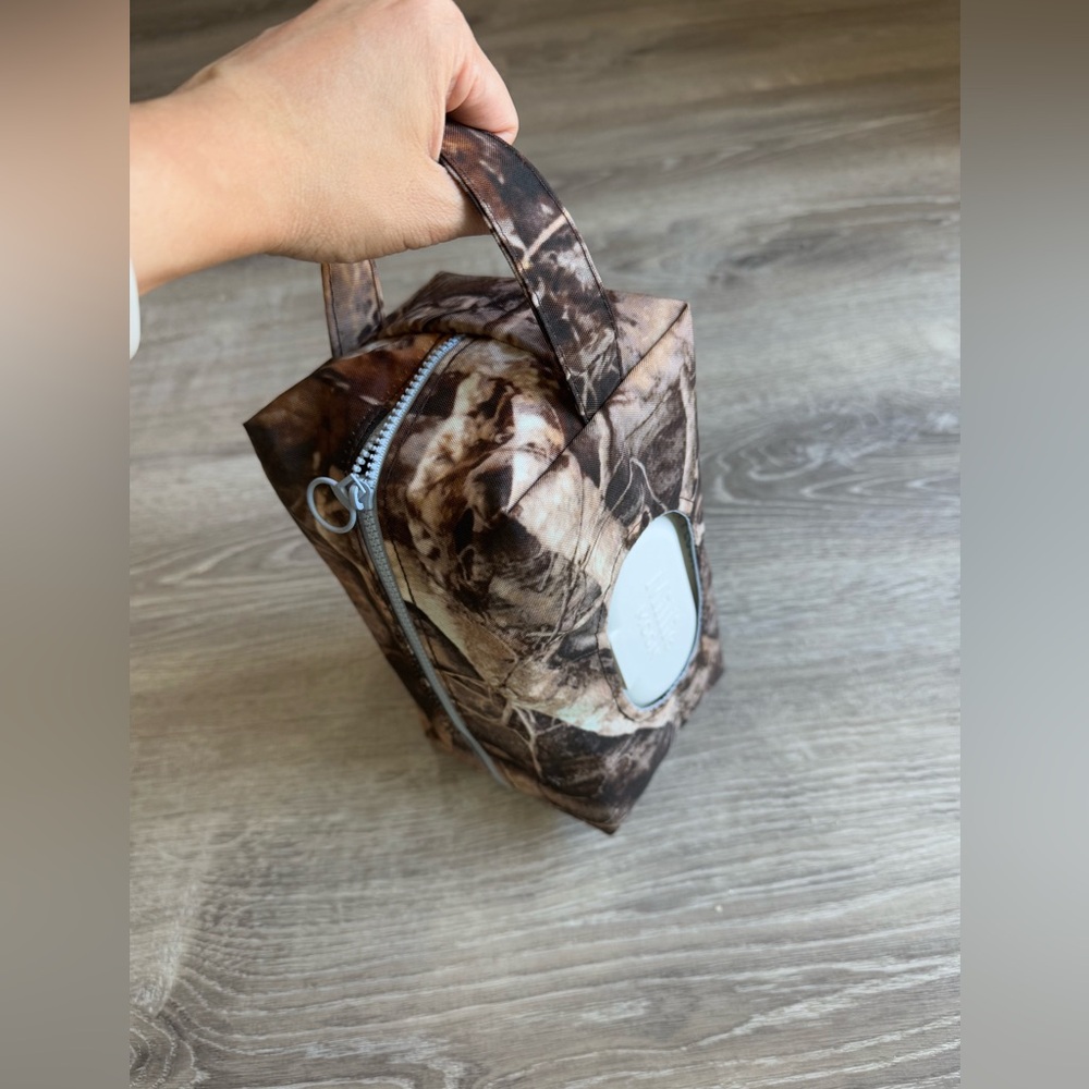 Handmade Nylon Dopp Kit - Picture 13 of 16